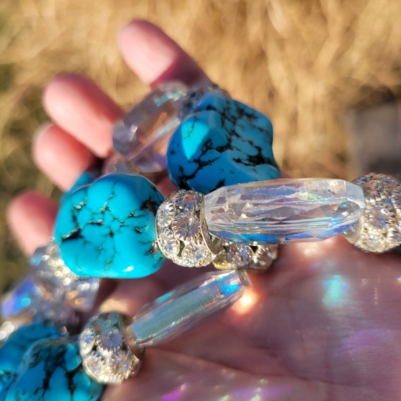 Stunning Beachy Glam Faux Turquoise & Sparkly Bauble Necklace ~ Wow! - Picture 8 of 16